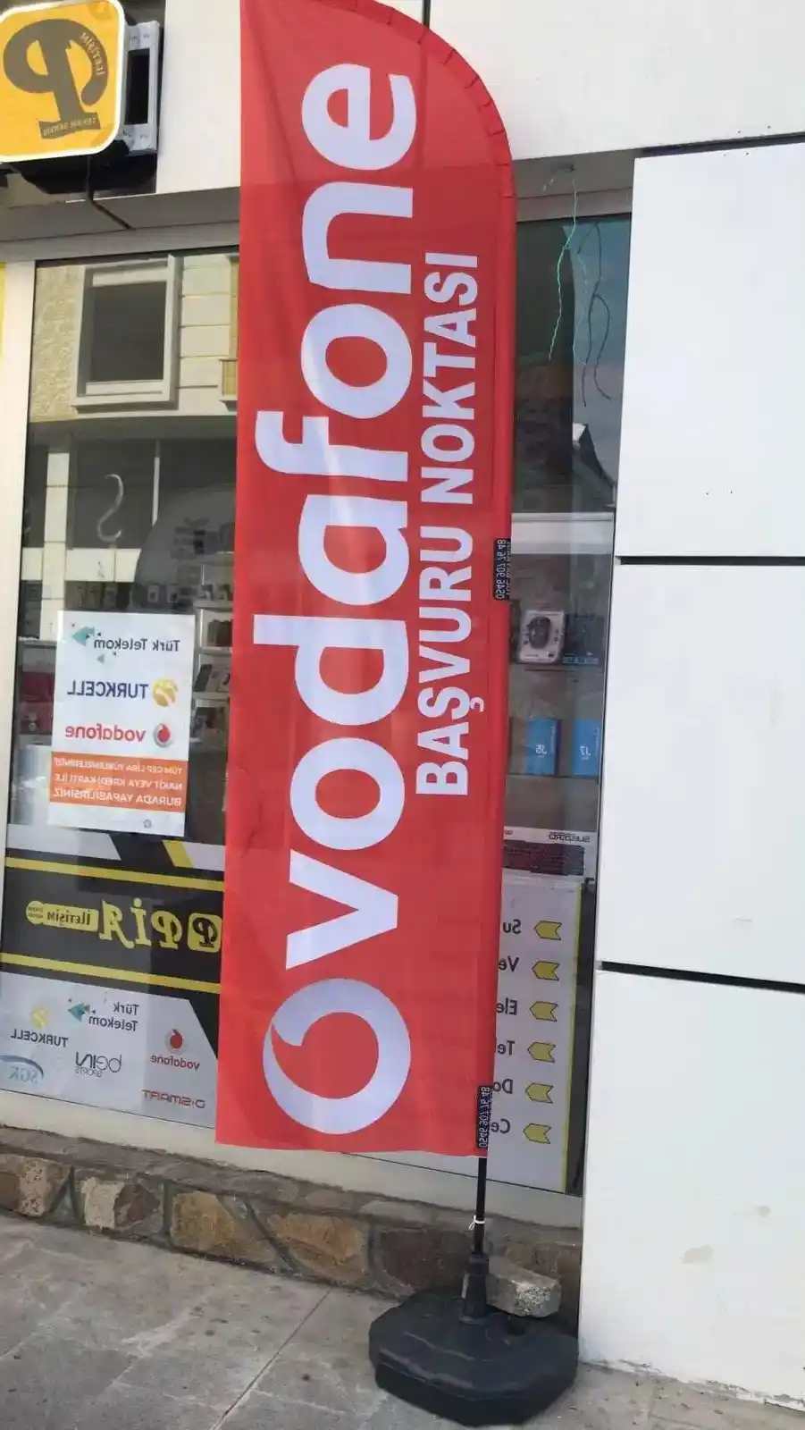 Cep Telefoncu Yelken Bayrağı-6